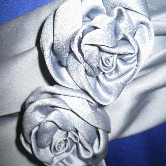 Alfred Angelo, beautiful satiny 2 tone blue girls dress, size 8 - Picture 5 of 11